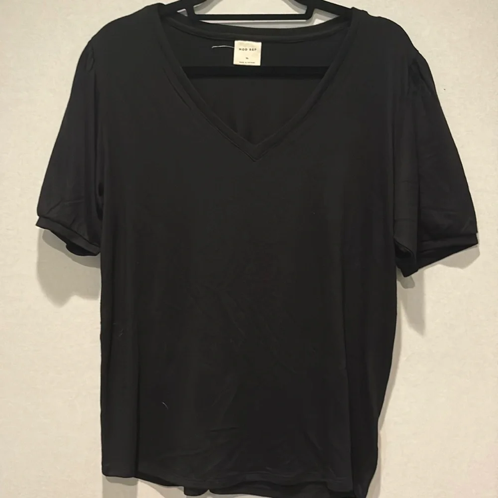 Mod Ref - Women's V-Neck Puff Sleeve Shirts. Size XL. Light Blue and black. NWT - Picture 7 of 11
